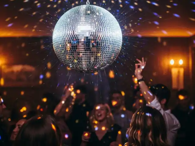 Bolas disco LED con cambio de color automático sincronizado con música