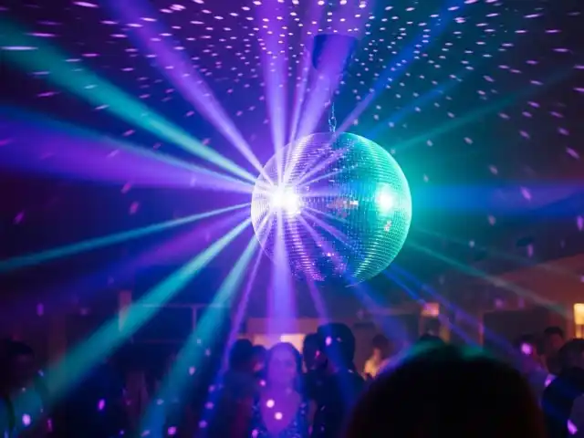 Paquete completo esfera gigante con iluminación profesional y sistema DMX